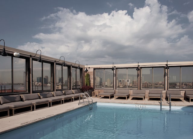 printing-house-pool
