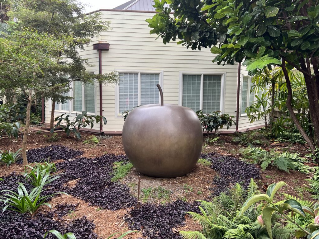 photo of Pomme d’Hiver by Claude LaLanne in Lanai Hawaii