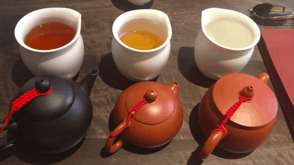 Oolong has a variety of oxidation levels, unlike green (none) and black (100%)
