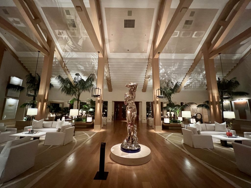wider photo at night of Aphrodite by Jeffrey Koons in Lanai Hawaii