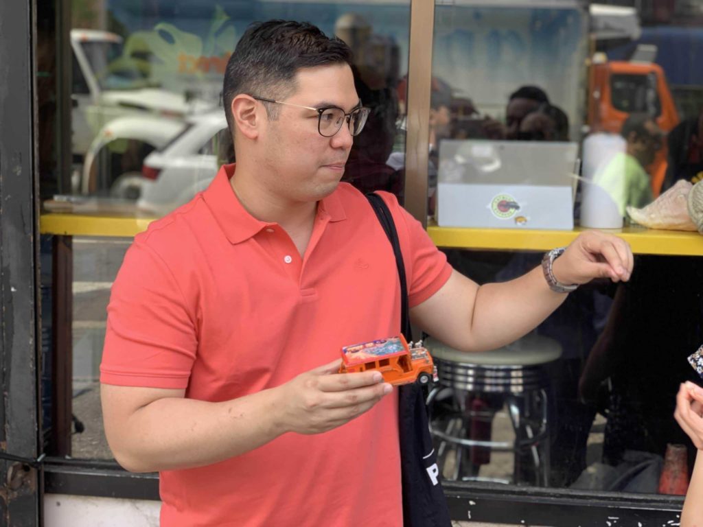 Man wearing a polo t-shirt