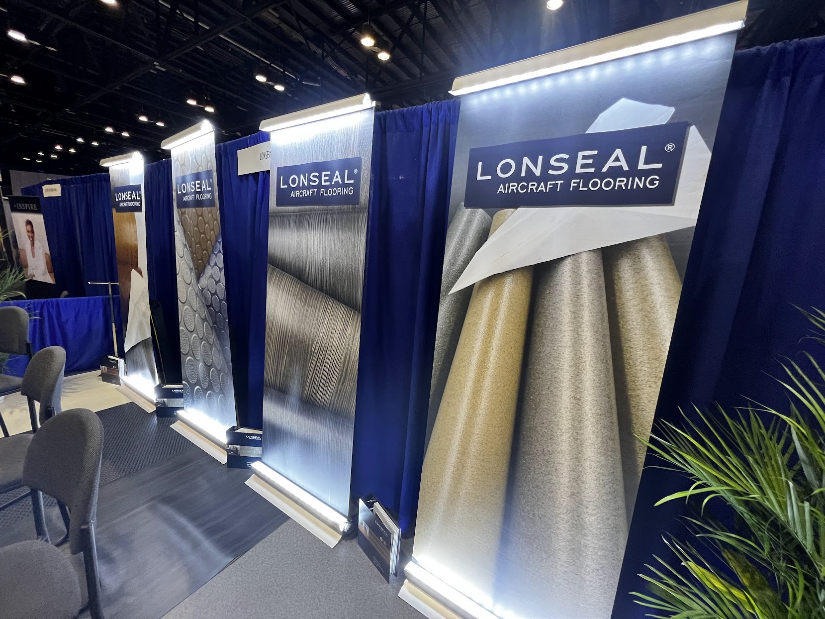 10 creative trade show booth ideas and tips for 2023