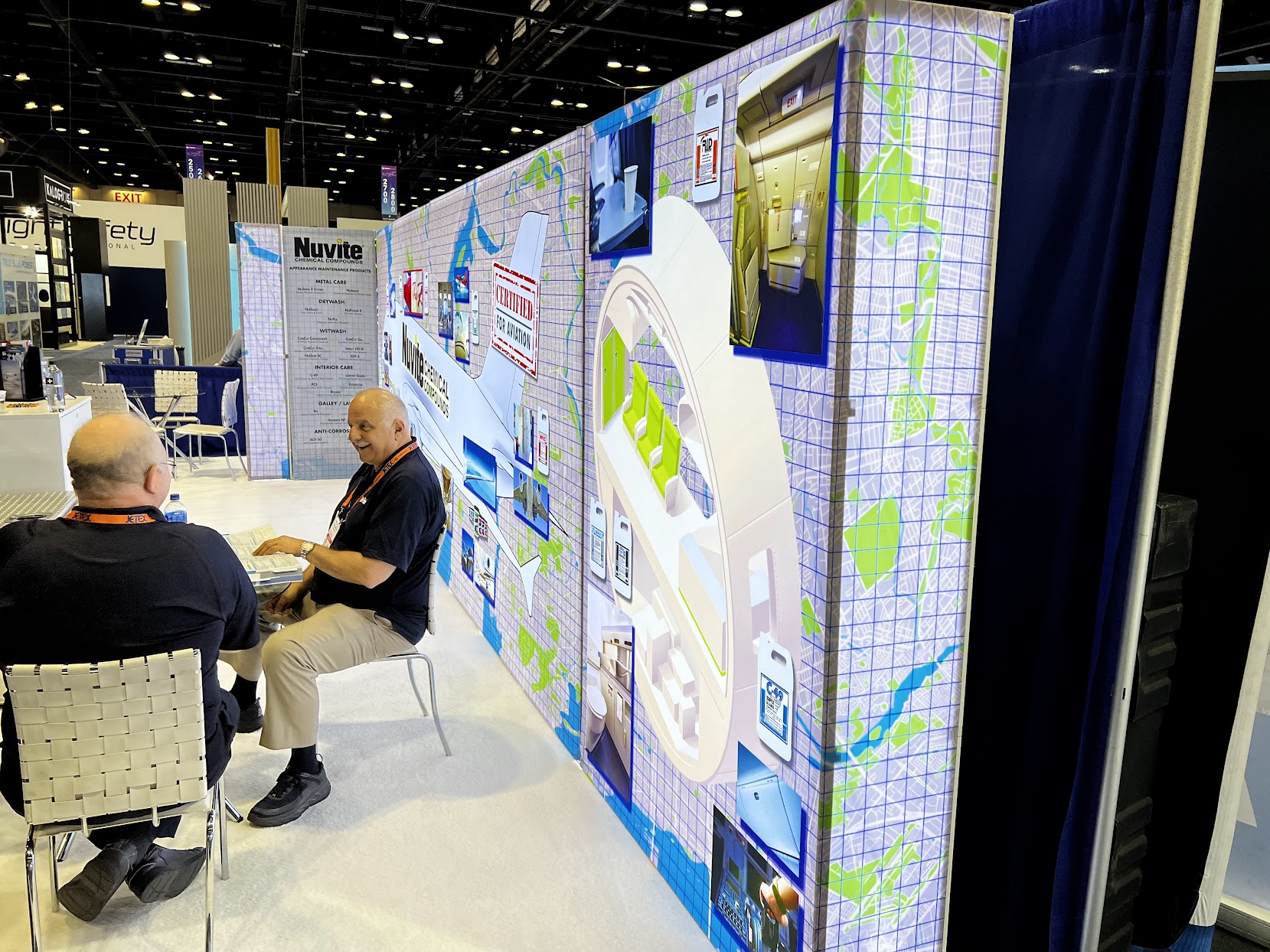 7 Small Trade Show Booth Ideas for 2023